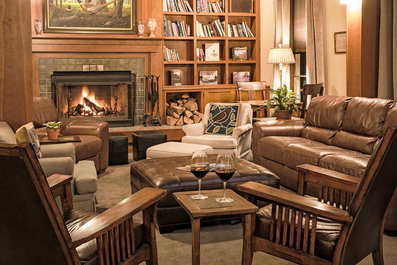 Mccloud Hotel Екстер'єр фото