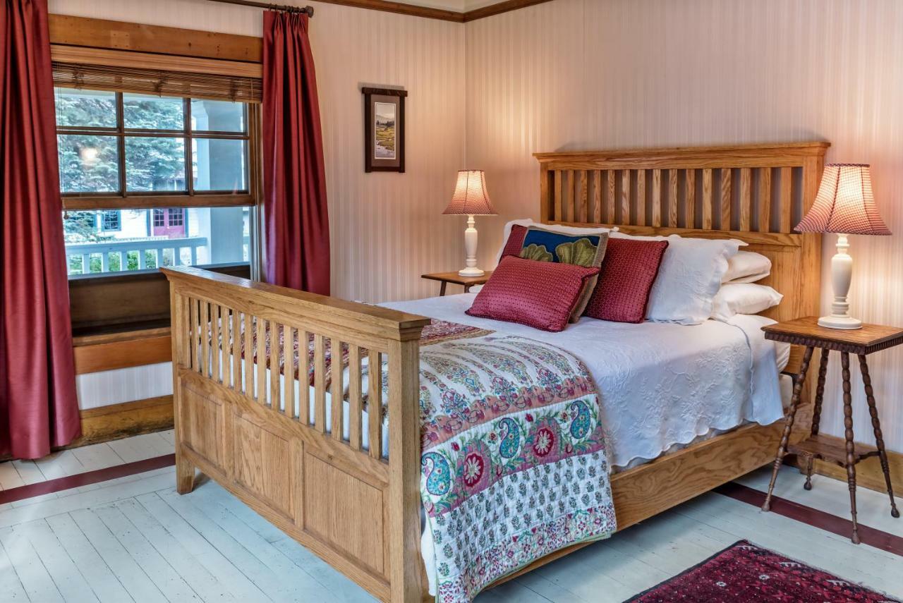 Mccloud Hotel Екстер'єр фото