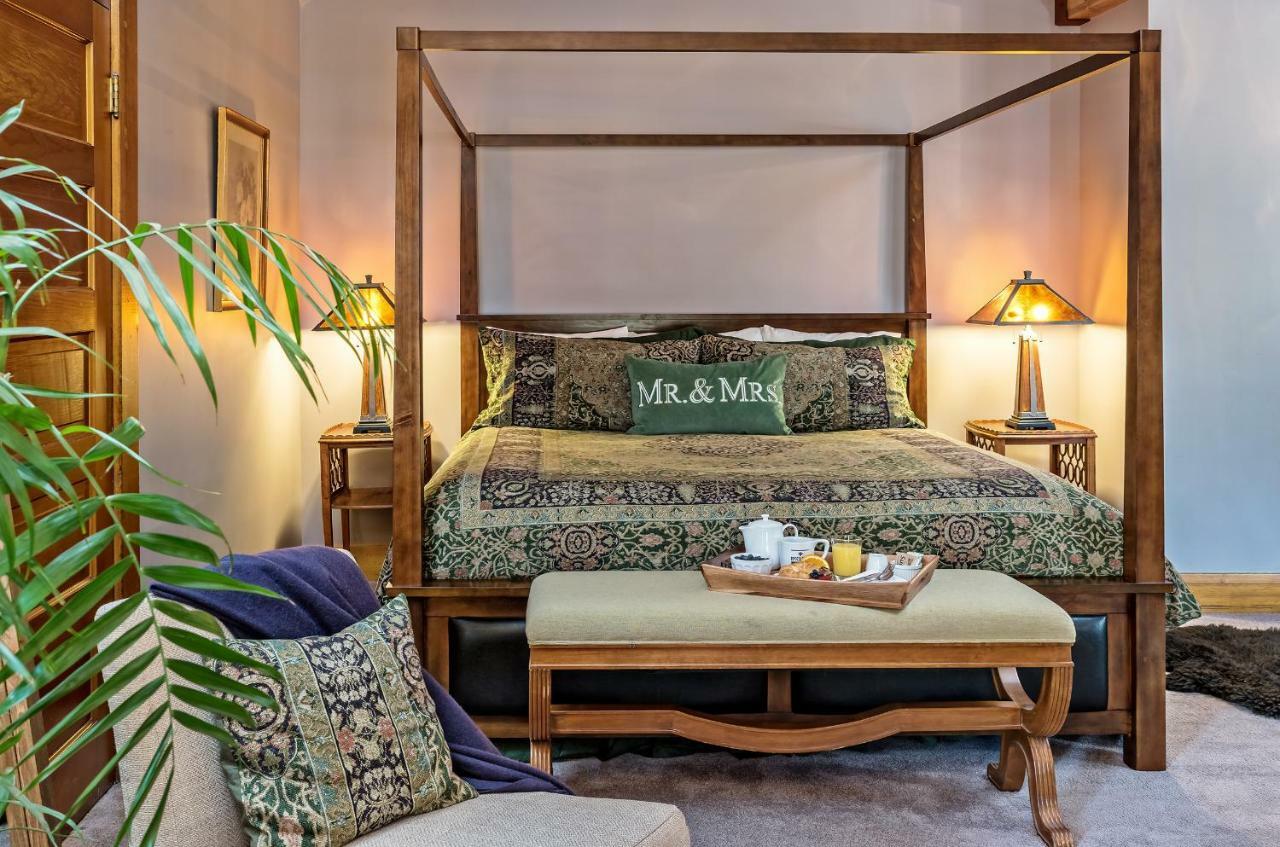 Mccloud Hotel Екстер'єр фото