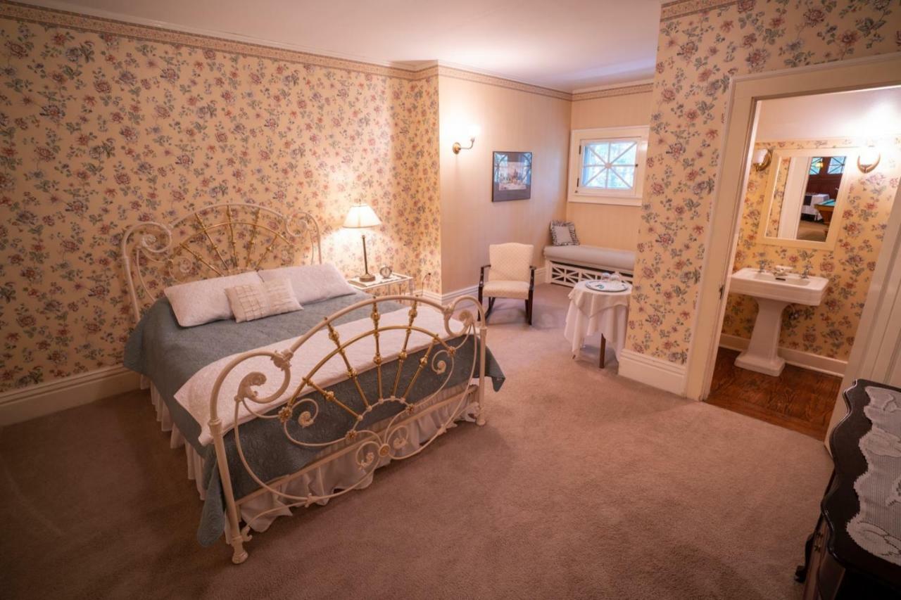 Mccloud Hotel Екстер'єр фото